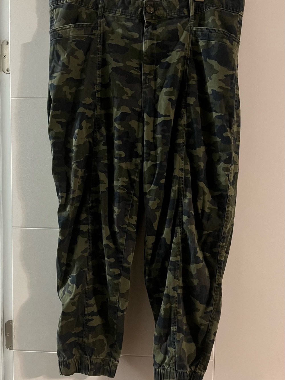 Joe Fresh Women’s Baggy Camo Jogger Style Pants